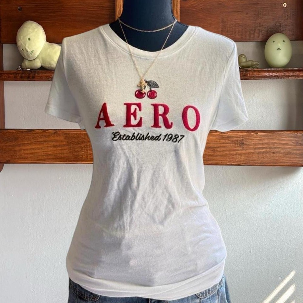 Aeropostale embroidered cherry classic crew graphic tee